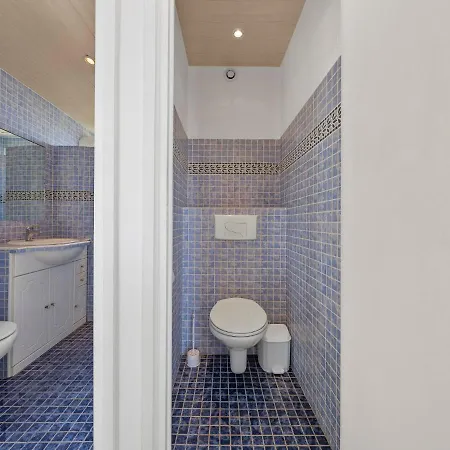 Medusas By Interhome * Denia